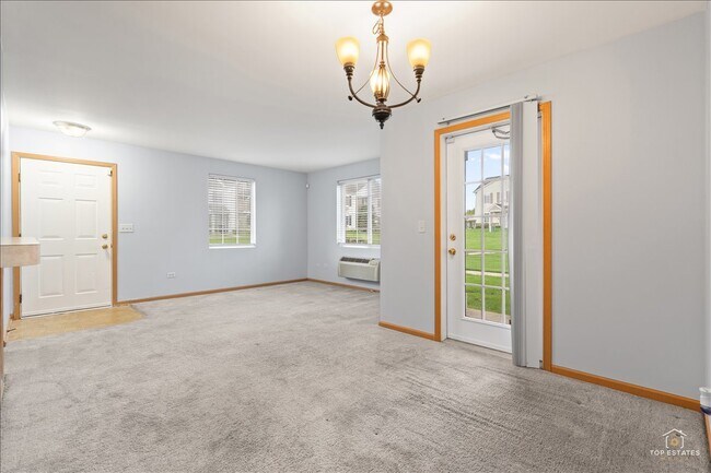 Building Photo - 1515 Silverstone Dr