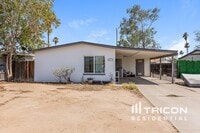 Building Photo - 1219 E Pecan Rd
