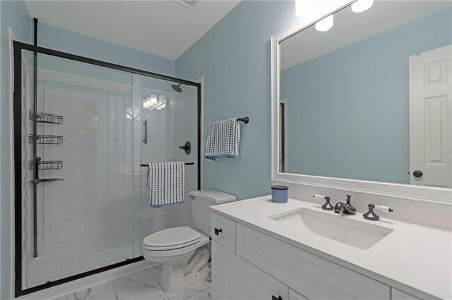 Building Photo - 69 New Brunswick Ct NE