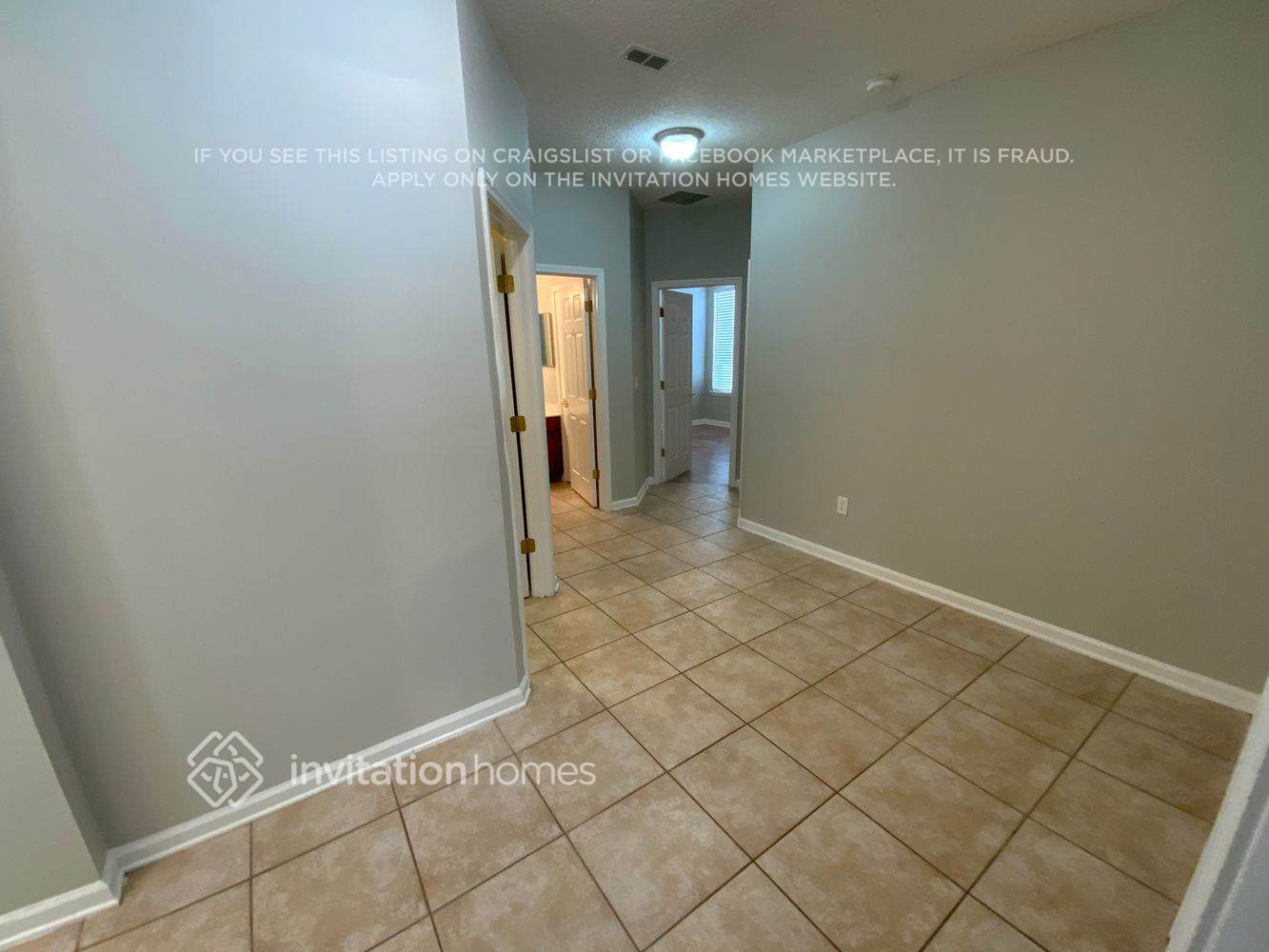 Building Photo - 3826 Westridge Dr