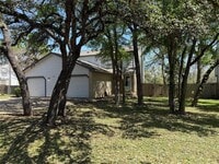 Building Photo - 6109 Parkwood Dr