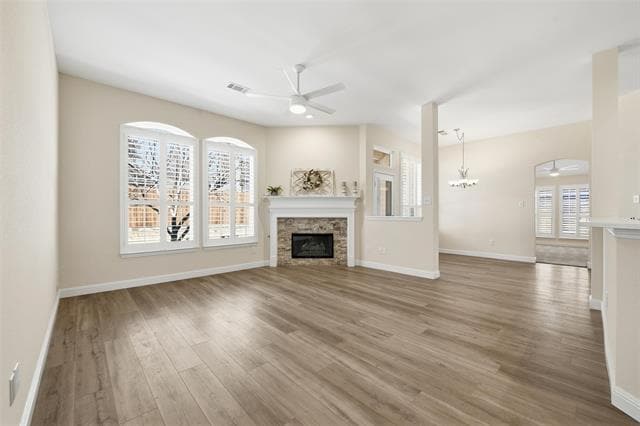 Building Photo - 2729 Pinehurst Dr