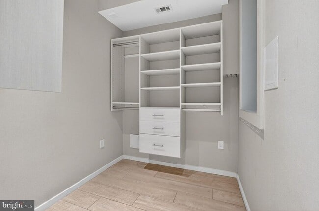 Building Photo - 1620 15th St NW