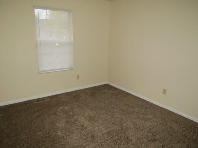 Building Photo - 1091 Rendezvous Ln