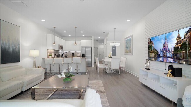 Building Photo - 1641 Tranquil Ave
