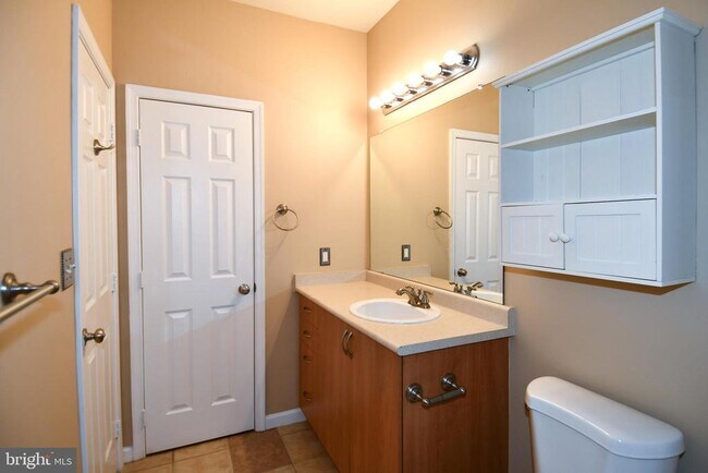 Building Photo - 13502 Derry Glen Ct