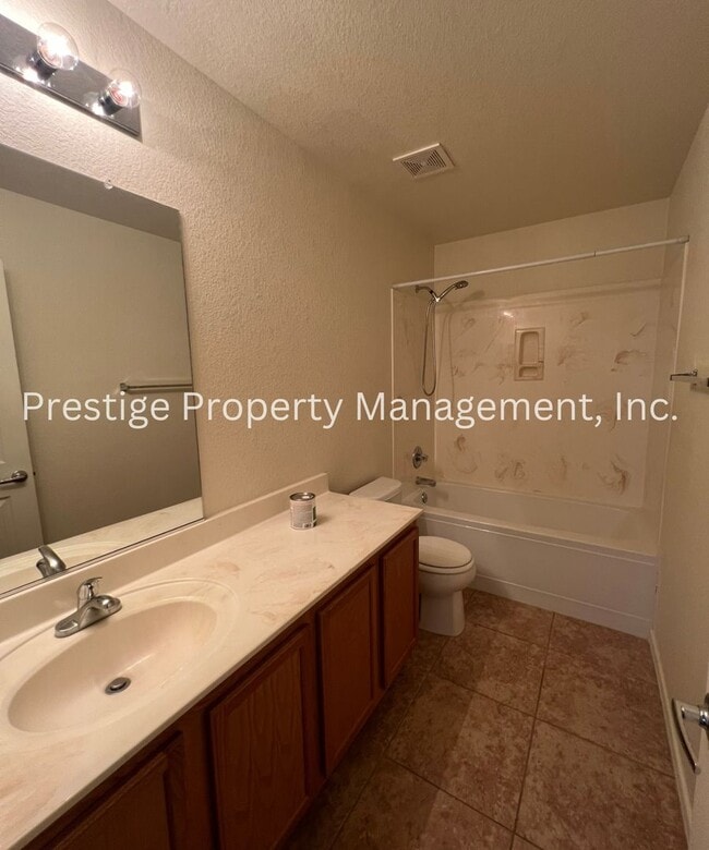 Building Photo - Nice Sahuarita Home with Open Kitchen!!