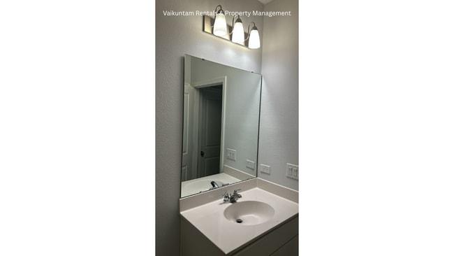 Building Photo - 36 Fieldfare Ln
