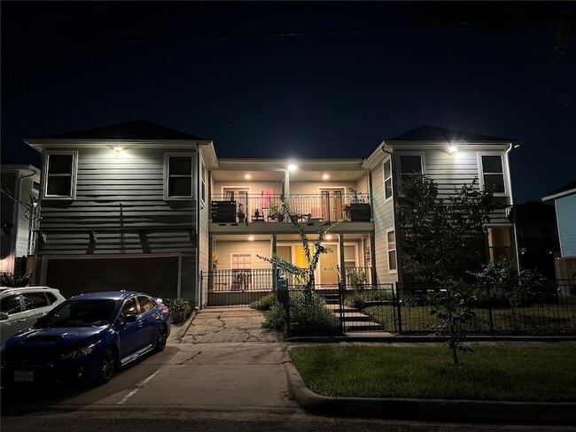 Building Photo - 4705 Park Dr