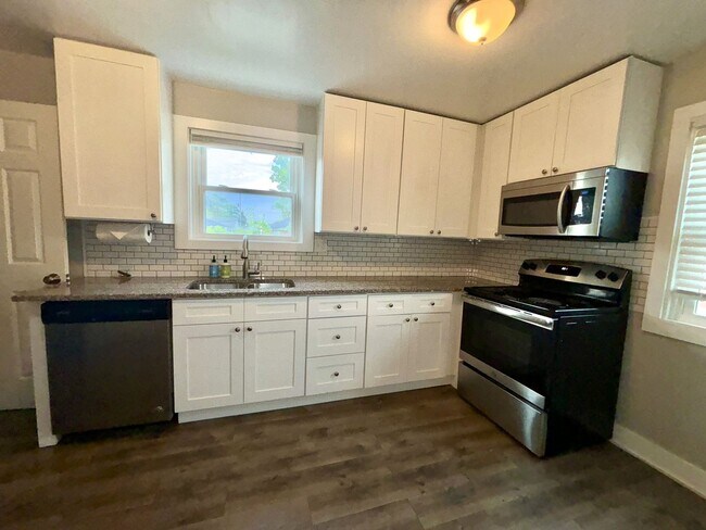 Building Photo - 3 BR 2Bath in Berea