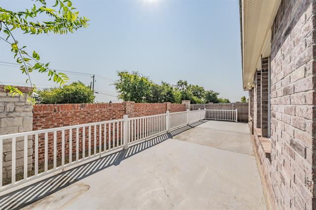 Building Photo - 8932 Sunny Hollow Dr