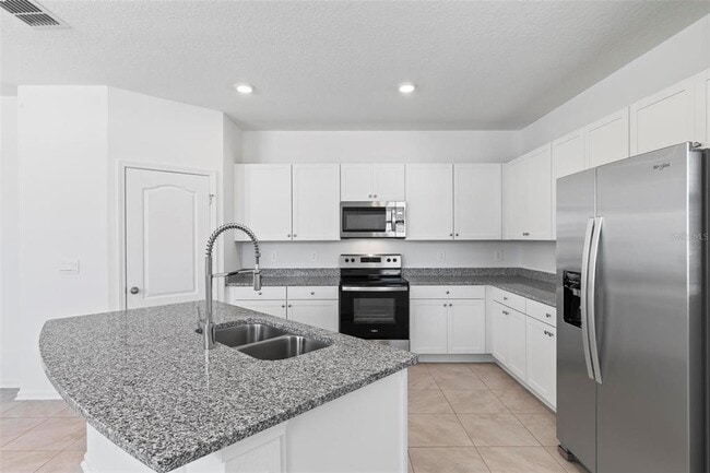 Building Photo - 516 Redbud Rd