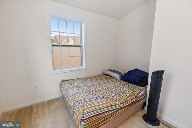 Building Photo - 22551 Cambridgeport Square