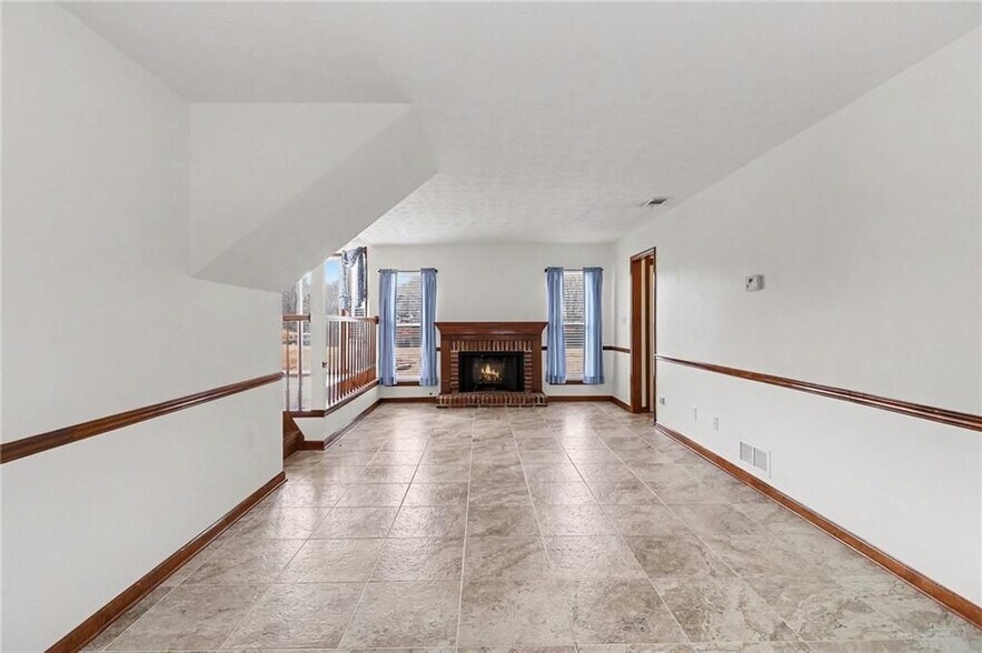 Building Photo - 2752 Inverloch Cir