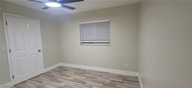 Building Photo - 1019 SE 12th Terrace