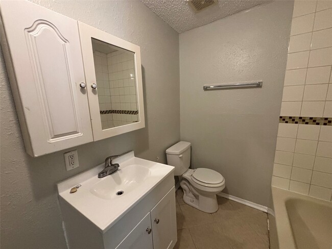 Building Photo - 2613 Avenue K