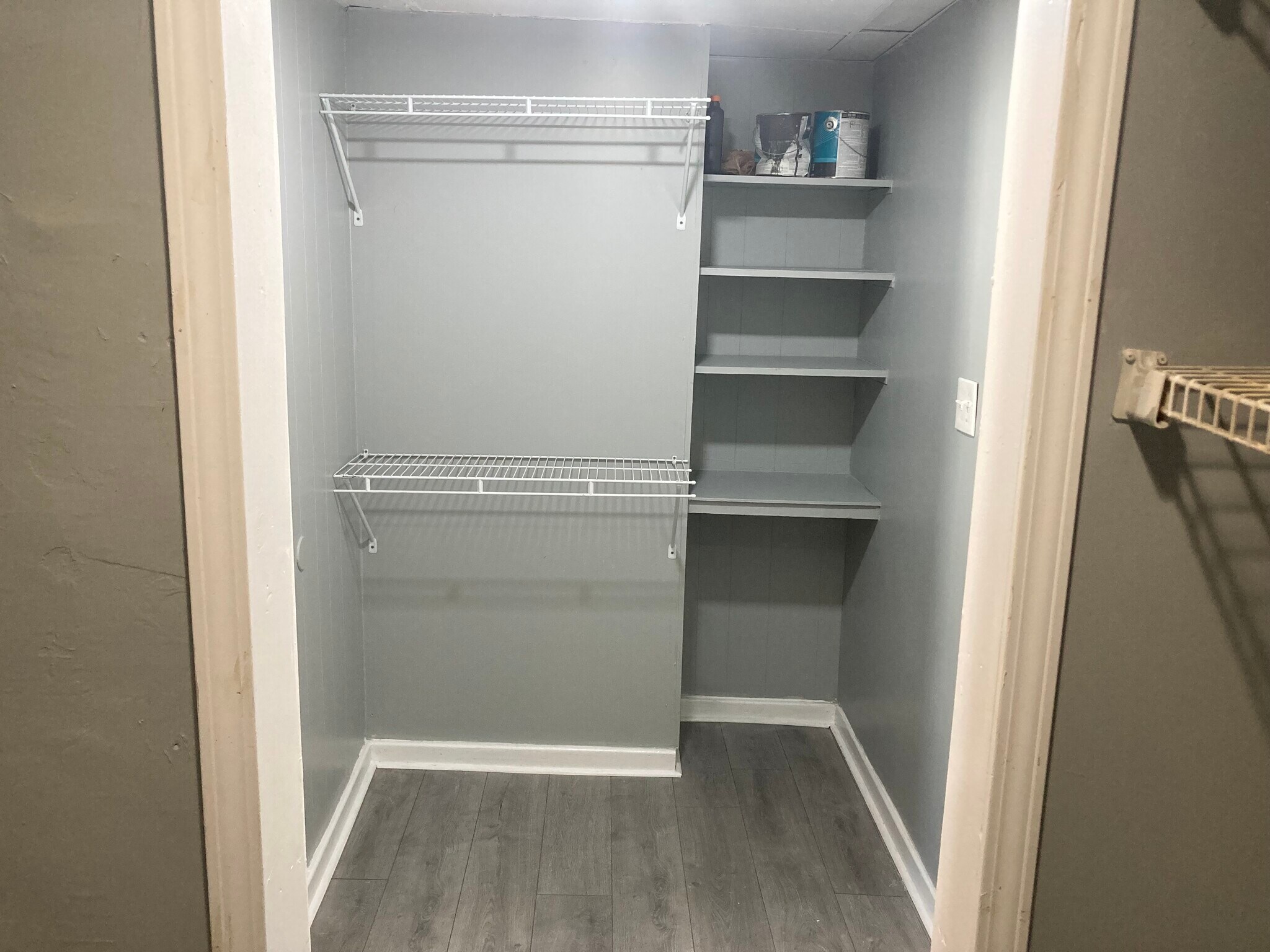 Building Photo - 8 N Indiana Ave