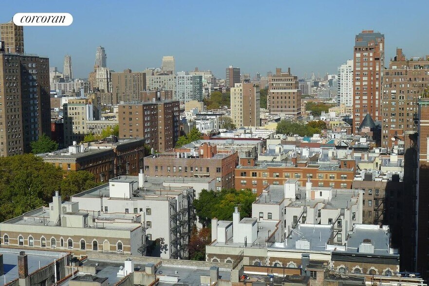 Building Photo - 400 Central Prk W