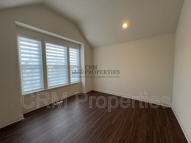 Building Photo - 411 Heritage Terrace Ln