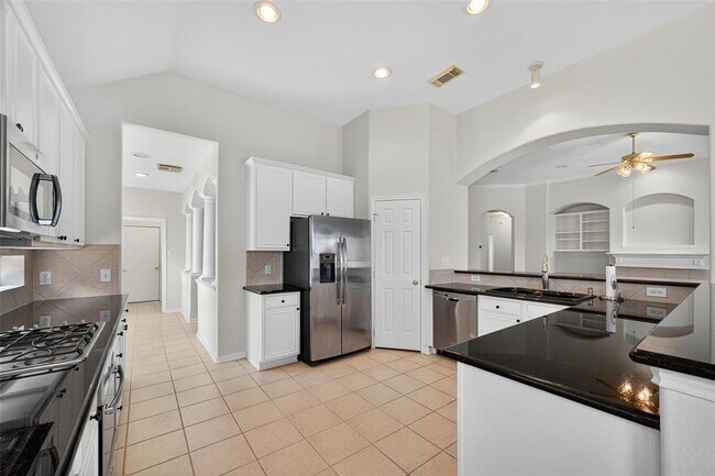 Building Photo - 3491 Cedar Prairie Dr