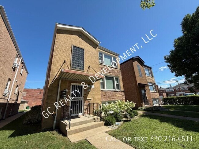 Primary Photo - 2131 Grove Ave
