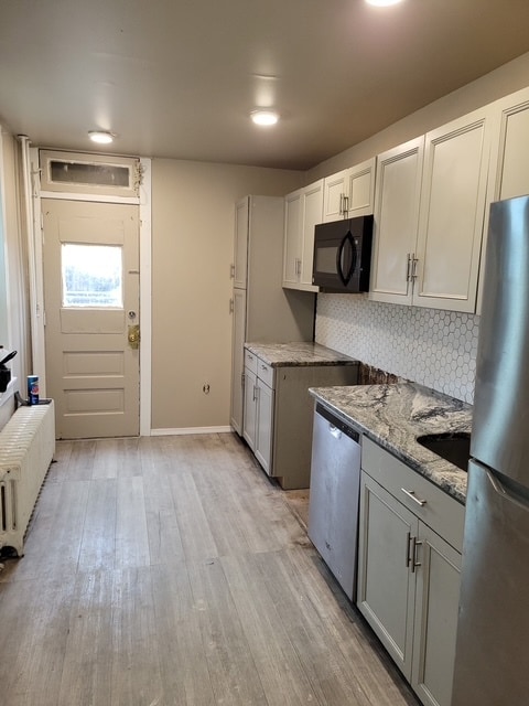 Building Photo - 332 S 11th St