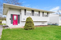 Building Photo - Beautiful Upgraded Multilevel Home