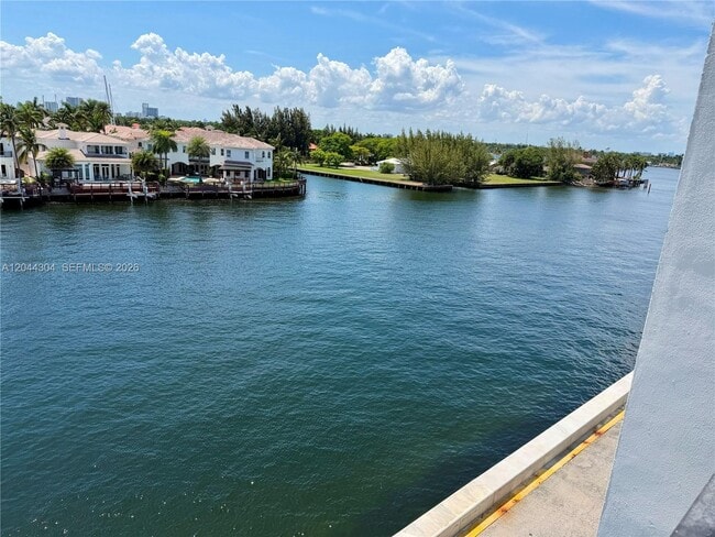 Building Photo - 1400 S Ocean Dr