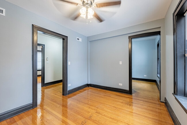 Building Photo - 5805 S Whipple St