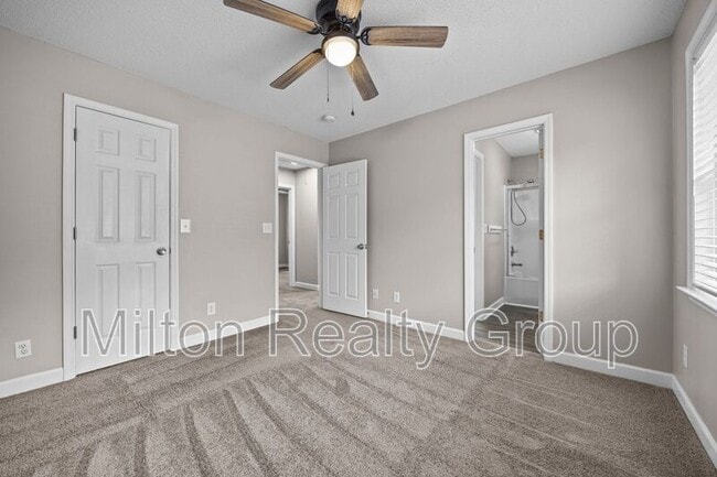 Building Photo - 107 Laura Ln