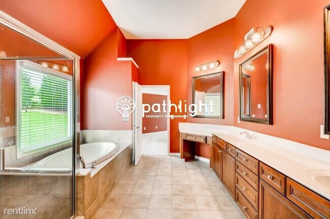 Building Photo - 6 br, 5 bath House - 1762 Country Wood Dri...