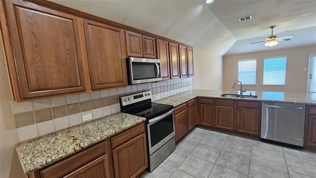 Building Photo - 1017 Pebblecreek Dr