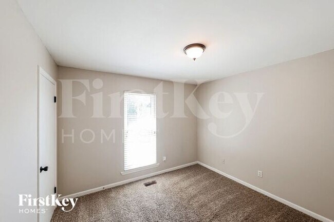 Building Photo - 1521 Cedargate Cir