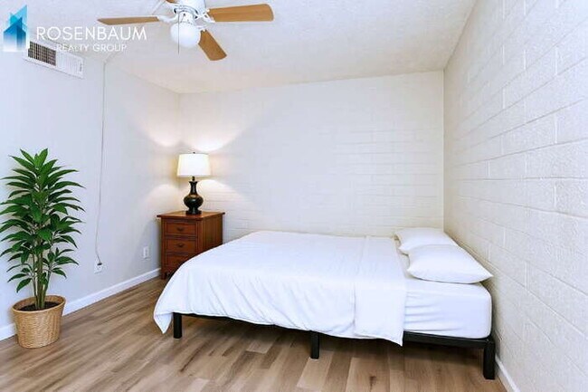 Building Photo - 6320 N 16th St