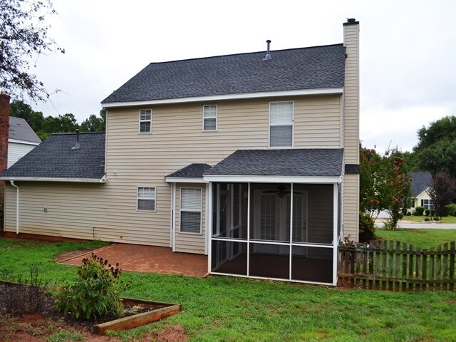 Building Photo - 101 Bonnie Woods Dr