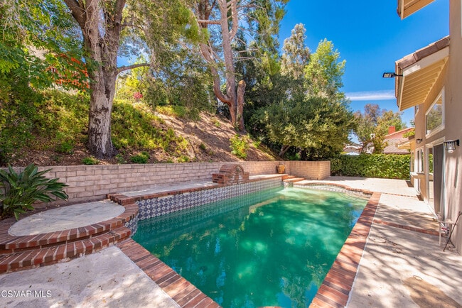 Building Photo - 681 Triunfo Canyon Rd