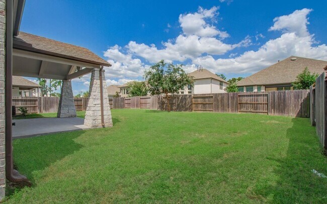 Building Photo - 15108 Botanical Garden Dr