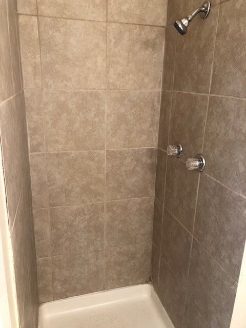 Building Photo - 3 bedroom condo by UNT