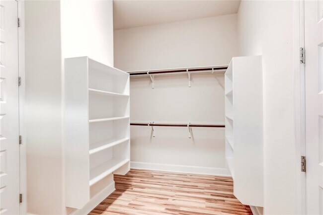 Building Photo - 345 Fort Cobb Way