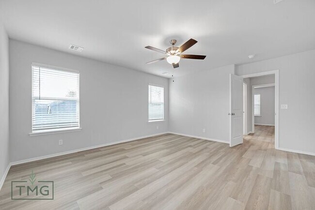 Building Photo - 3/2.5/2 Home in Historic Neighborhood | MOVE IN SPECIAL!