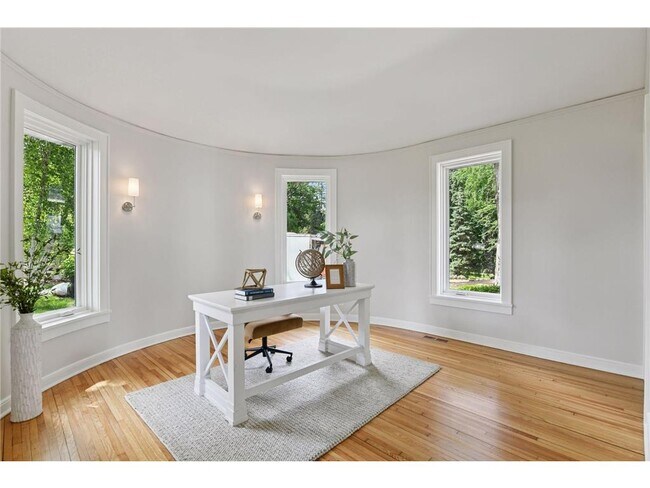 Building Photo - 2462 Lafayette Rd