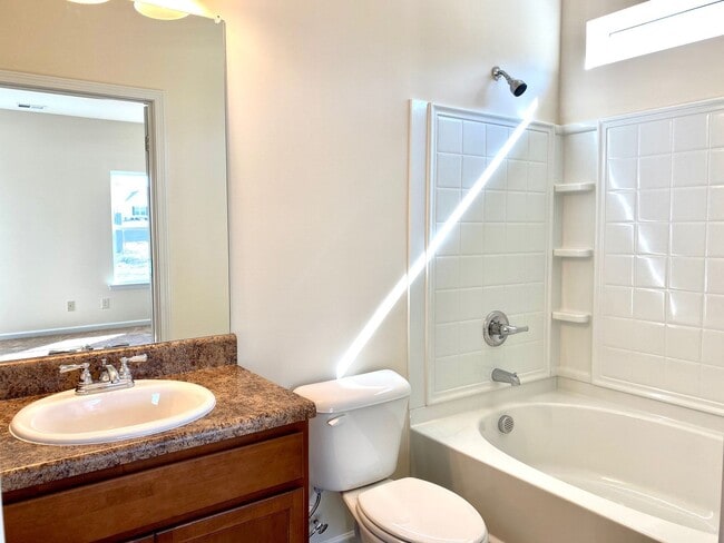 Building Photo - Beautiful home for lease!