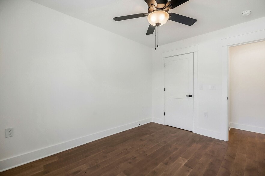 Building Photo - 207 S High St