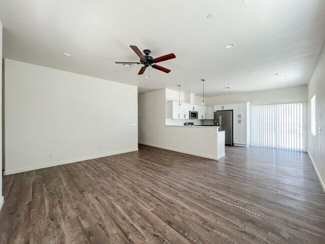 Building Photo - 29 Palms Home with Solar