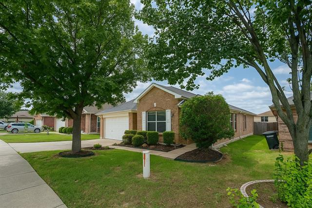 Building Photo - 10420 Devin Ln