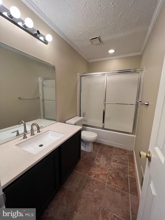 Building Photo - 5004 Doctorfish Ct