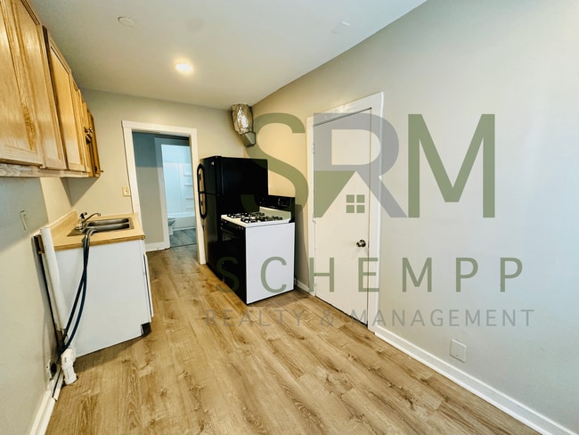 Building Photo - Spacious 2BD home off of Taylor Blvd!