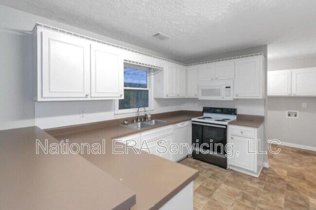 Building Photo - 30 Allen Oaks Way