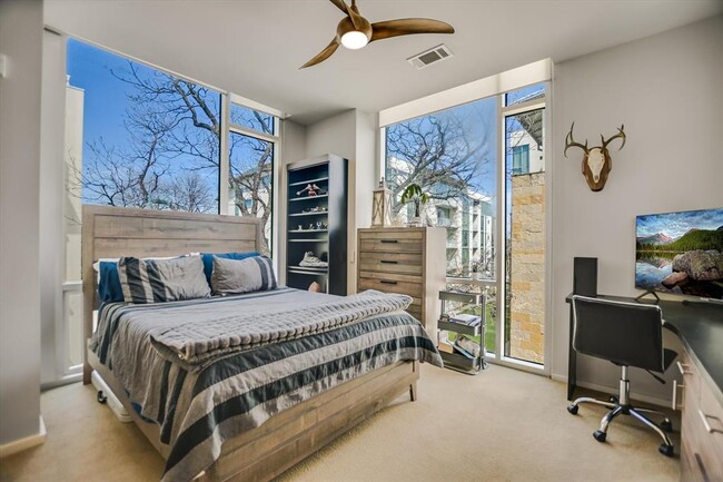 Building Photo - 1600 Barton Springs Rd