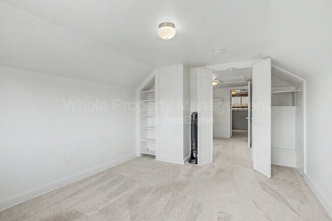 Building Photo - 110 S Quitman St